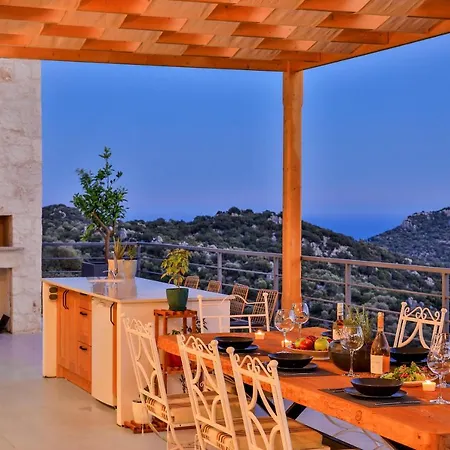 Pastoral Villa *